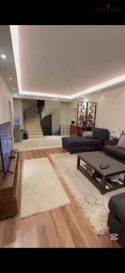 فيلا للبيع ستاندالون 445 تشطيبات خاصه فيومميز بالقرب من السوق التجاري والخدمات ومول2 لوكيشن مميز