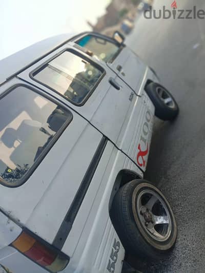 سوزوكي فان للتوصيل