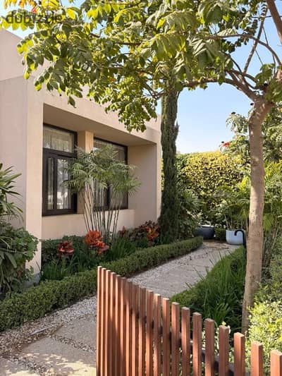 Resale Villa for Sale with Immediate Delivery in O West by Orascom, October