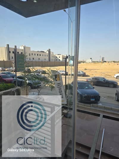 Administrative office for rent - 190 sqm in the best location in the first district - on the main street in front of Dolphin Mall - a few steps from O