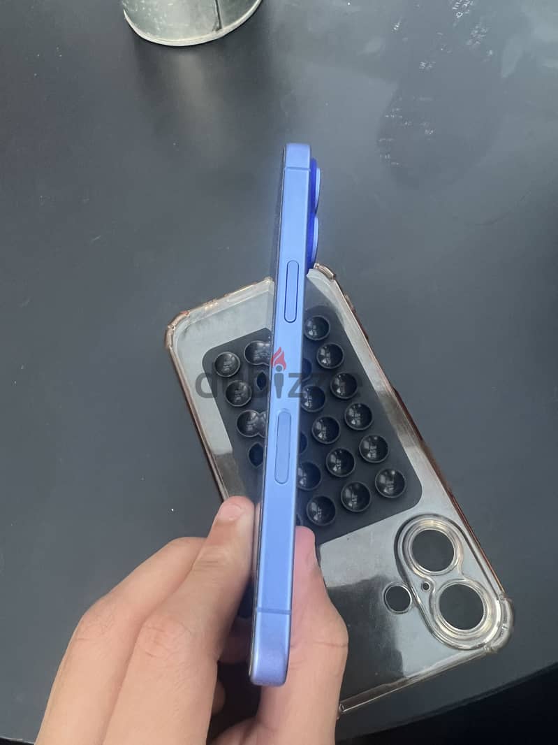 Apple - iPhone 16 3