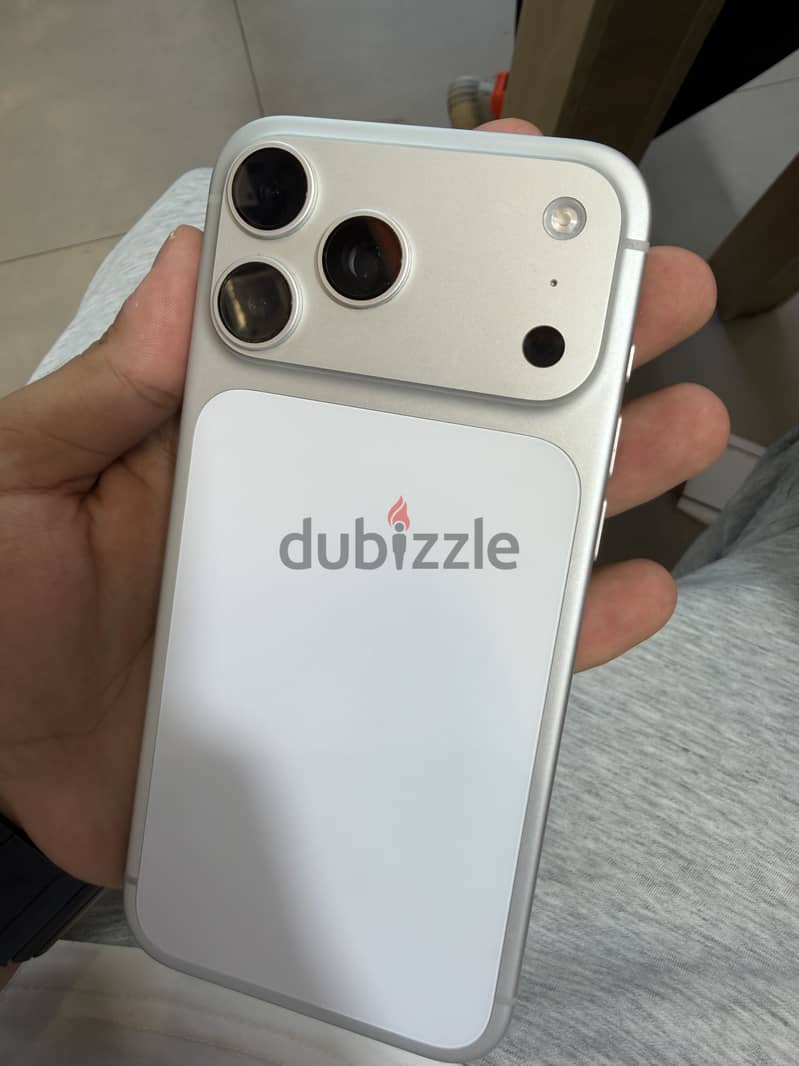 Apple - iPhone 17 Pro Max 2