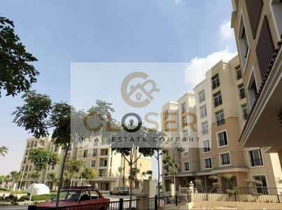 استوديو لسرعة البيع بسعر اللونش امام مطار القاهرة بمقدم ( 250الف فقط ) في كمبوند ساكن ومتكامل الخدمات + اطول فترة سداد في الماركت حتي 12 سنة