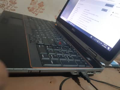 Latitude E6520 بحاله ممتازه