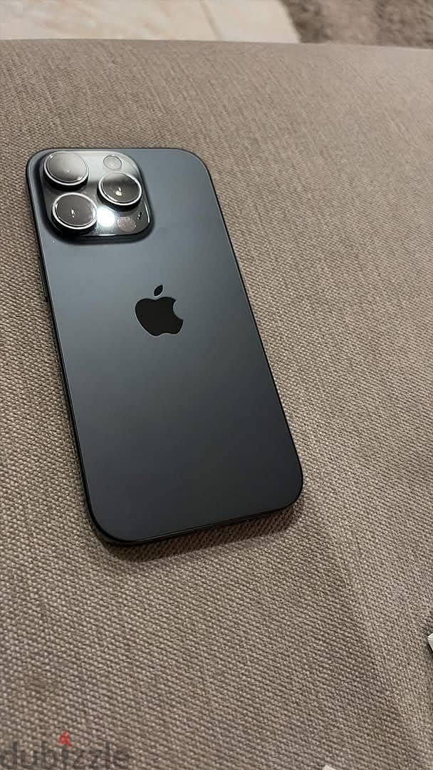 Apple - iPhone 16 Pro 1