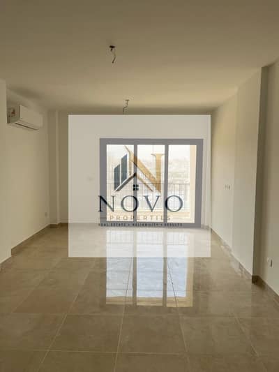فرصة مميزة للإيجار في فيفث سكوير | 160م