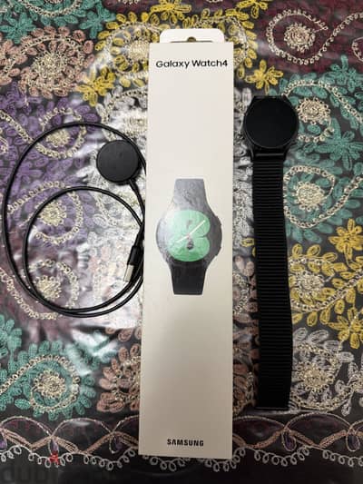 Black Galaxy watch 4 + straps