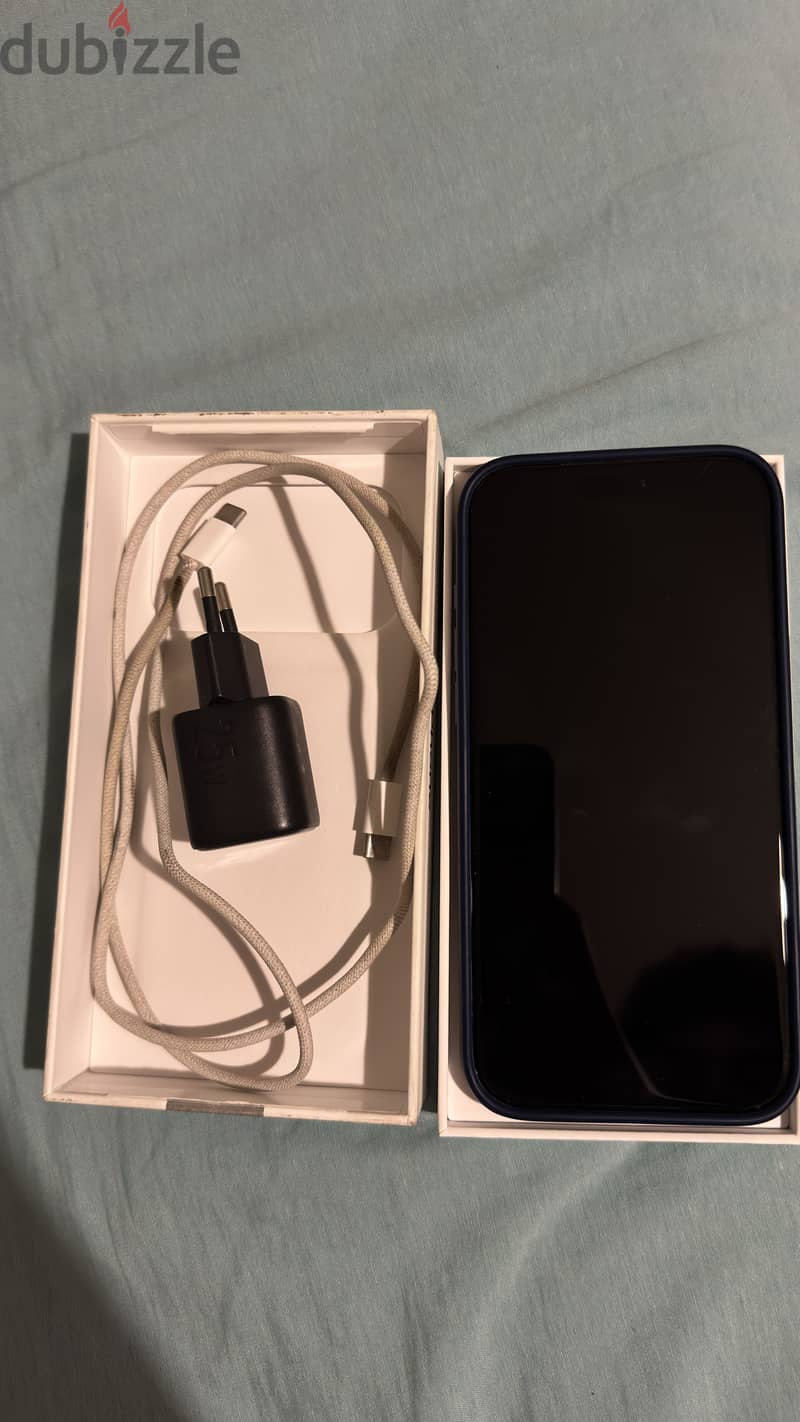 Apple - iPhone 17 Pro Max 1