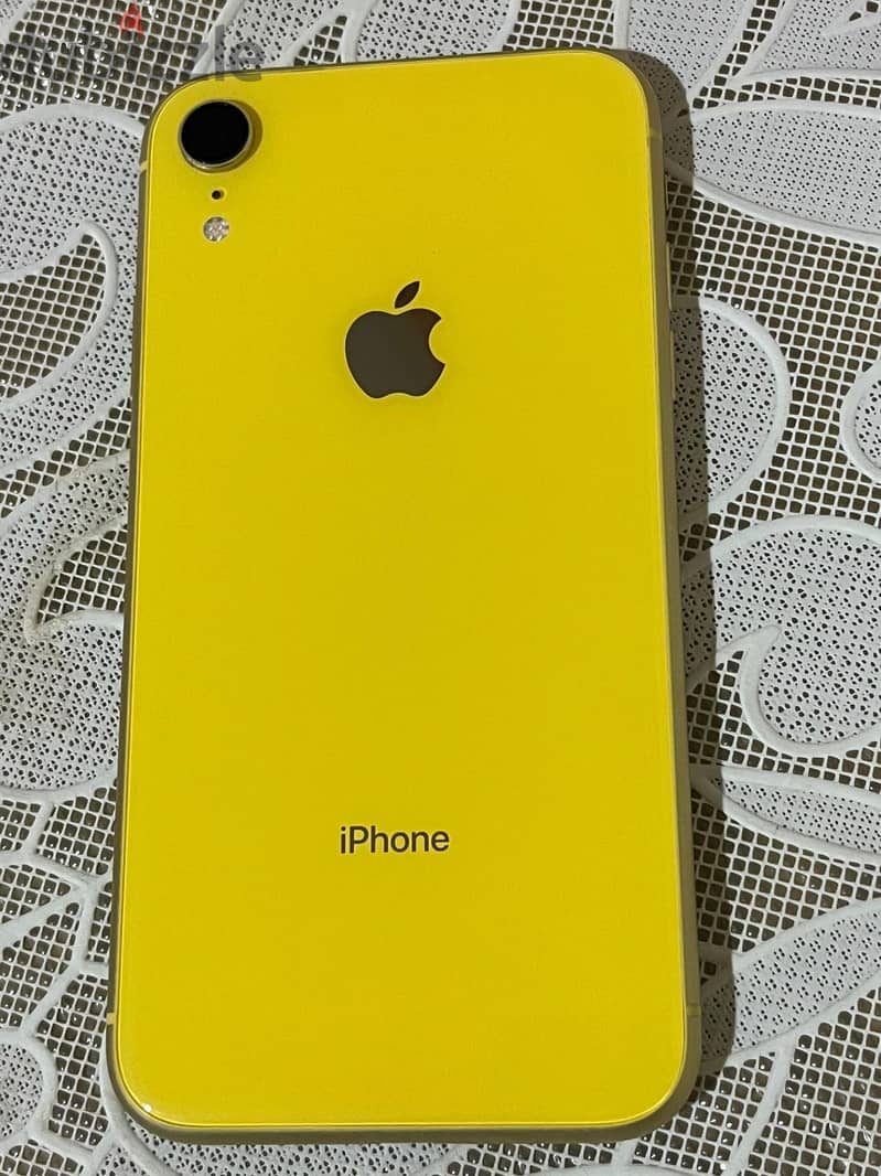 Apple - iPhone XR 1