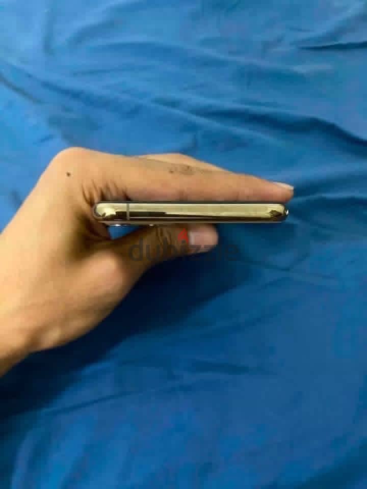 Apple - iPhone 11 Pro Max 5