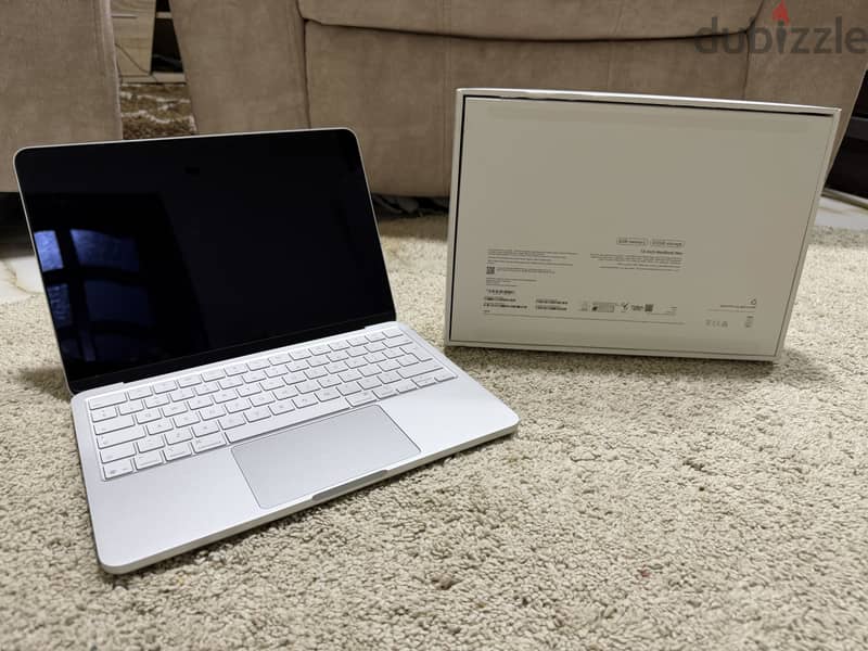 Macbook Neo - 512GB - Silver 3
