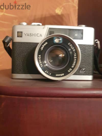 Yashica Camira