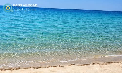 Bedroom and Living Room – Direct Sea View – Fully Furnished