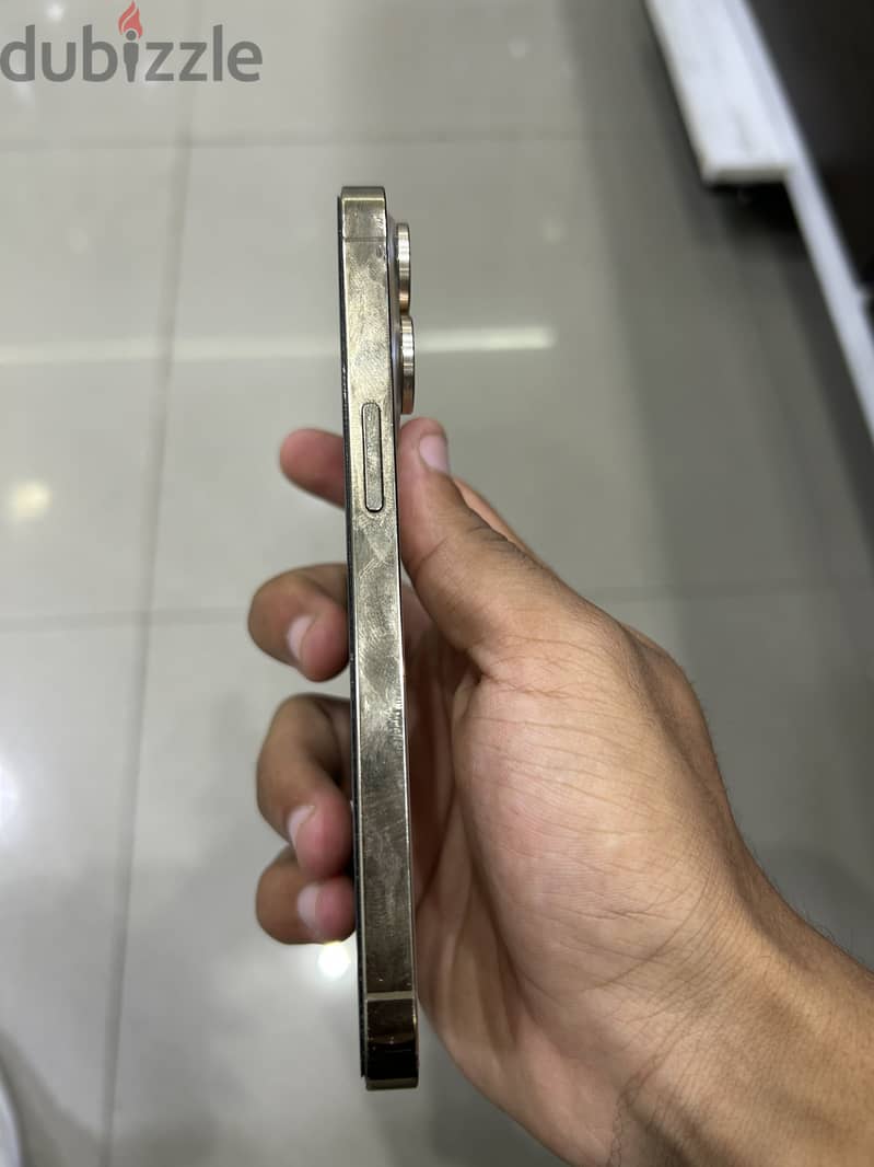 آبل - آيفون 13 برو 4