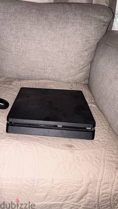 PS4 Slim - وارد امريكا