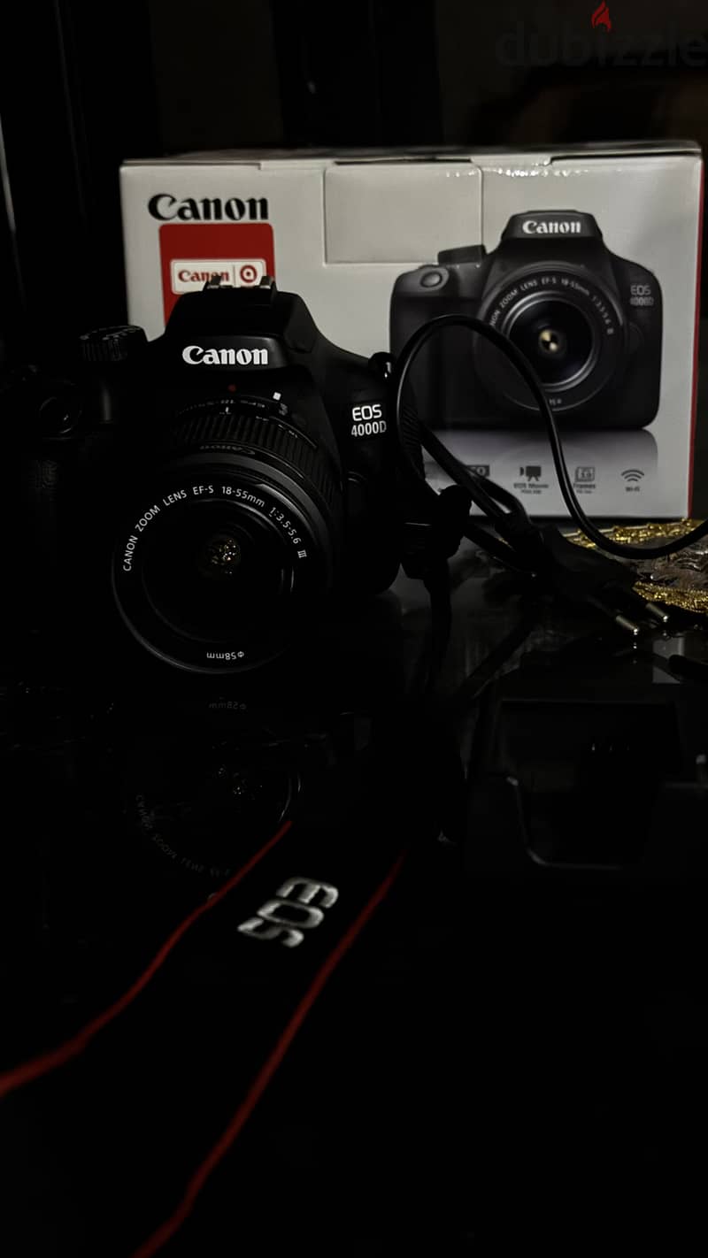 Canon EOS 4000D DSLR Camera. Excellent Condition 2