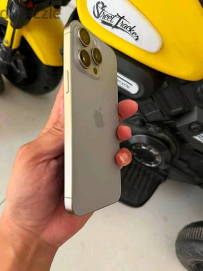 آبل - آيفون 15