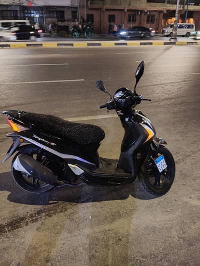 اسكوتر فيجوري st plus 200