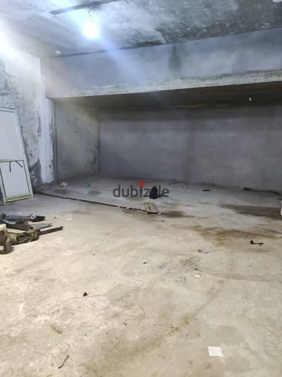 بدروم للايجار المنطقة الصناعية التجمع الخامس مساحه 300متر تانى نمره من الشارع الرئيسى مطلوب 75الف تفاصيل 01011299657