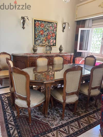 Dining Roomغرفة