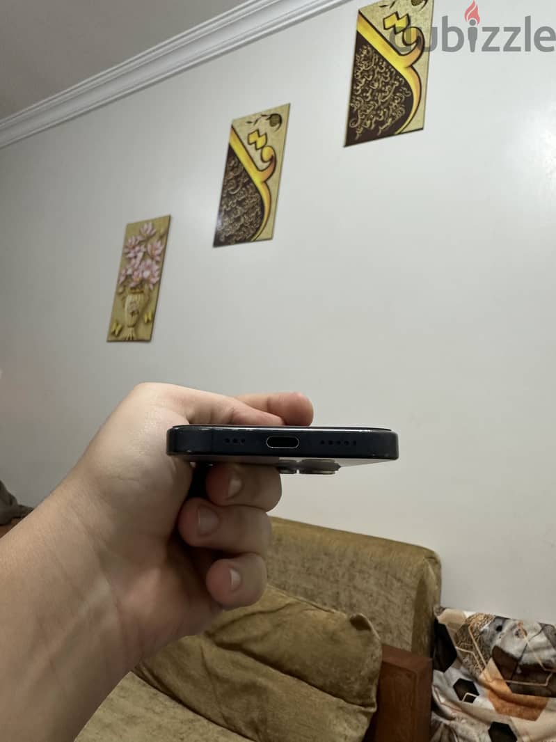 Apple - iPhone 15 Pro 3