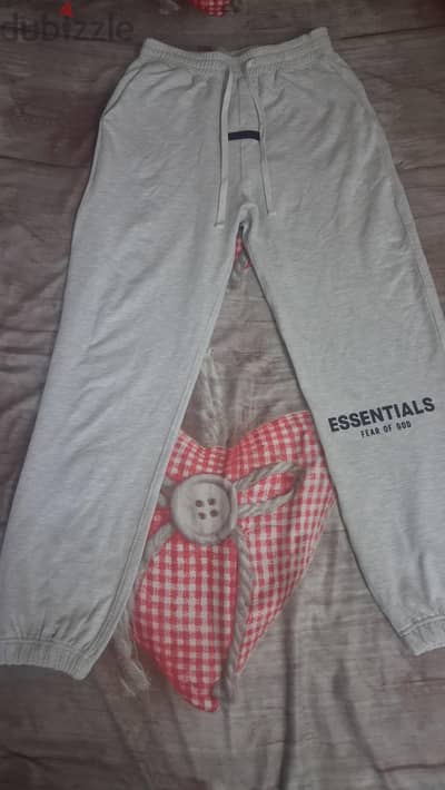 essential white pants