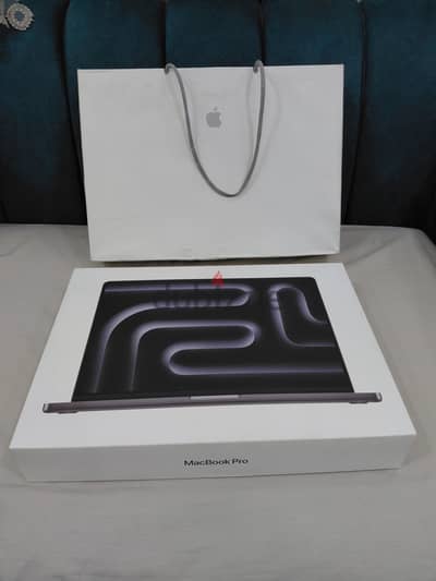 MacBook pro M4 pro 16 inch Ram 24 Hard Tera With All accessories