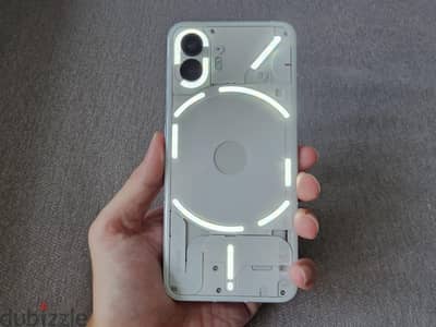 Nothing Phone (2) 256/12 gb ram ابيض استخدام خفيف مدفوع الضريبه خالص