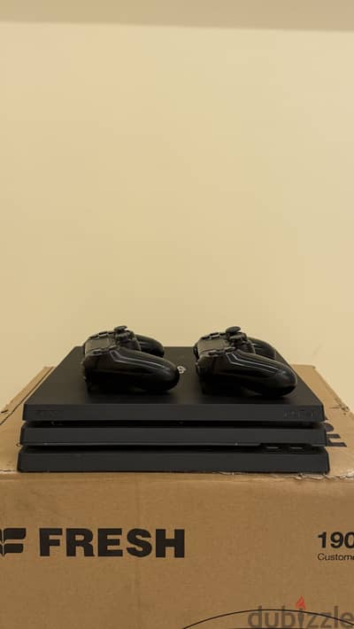 جهاز Ps4 pro مستعمل وارد السعودية