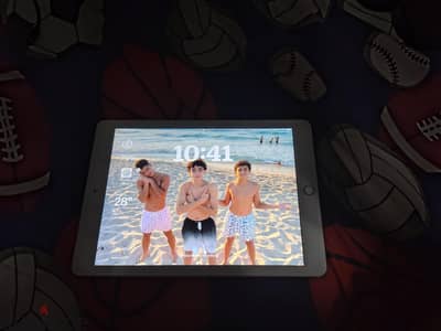 iPad 6th generation (rose gold)