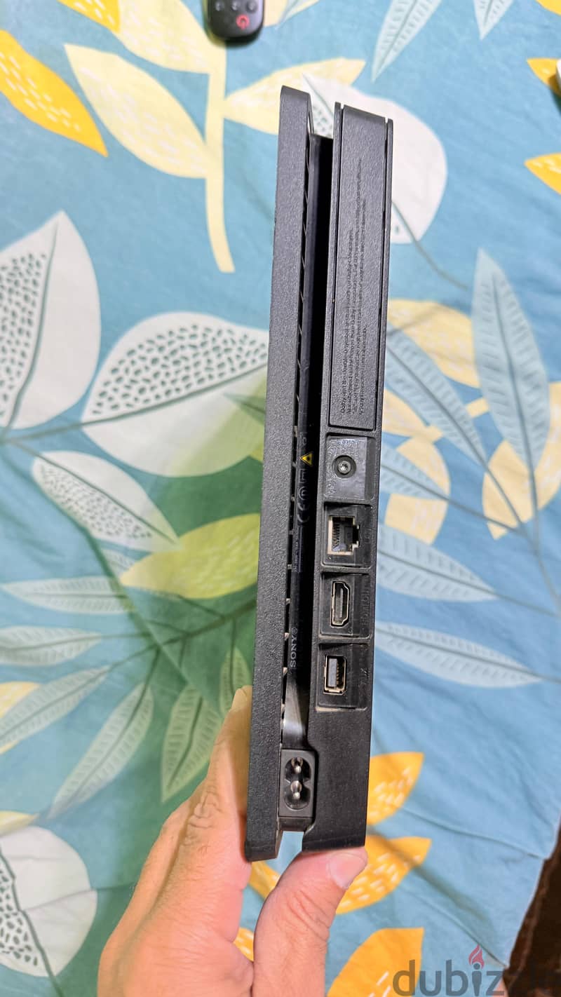 PS4 SLIM SOFT USED 7