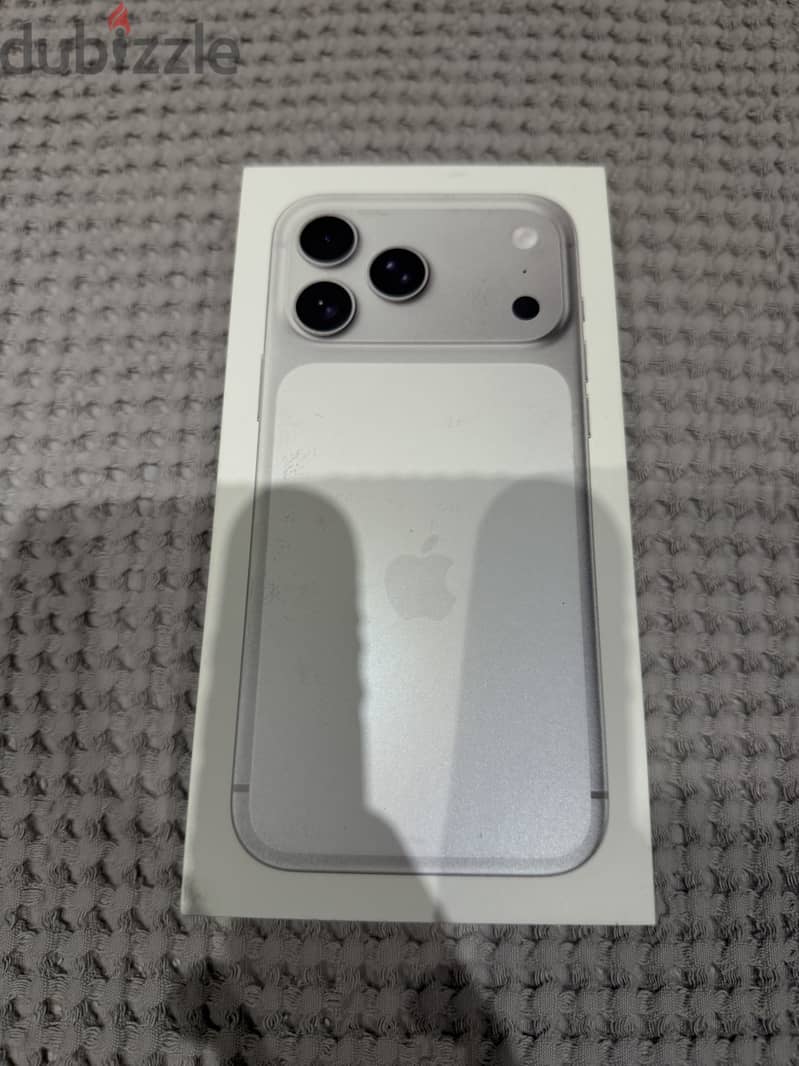 Apple - iPhone 17 Pro Max 512 with original Cover 7