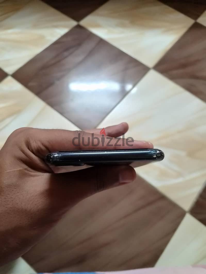 آبل - آيفون 7 بلس 4