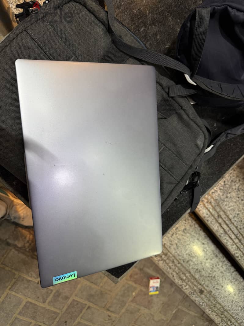 Lenovo Ryzen3 3