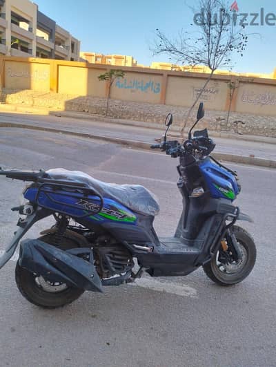 اسكوتر بنزين للبيع كواي كيت