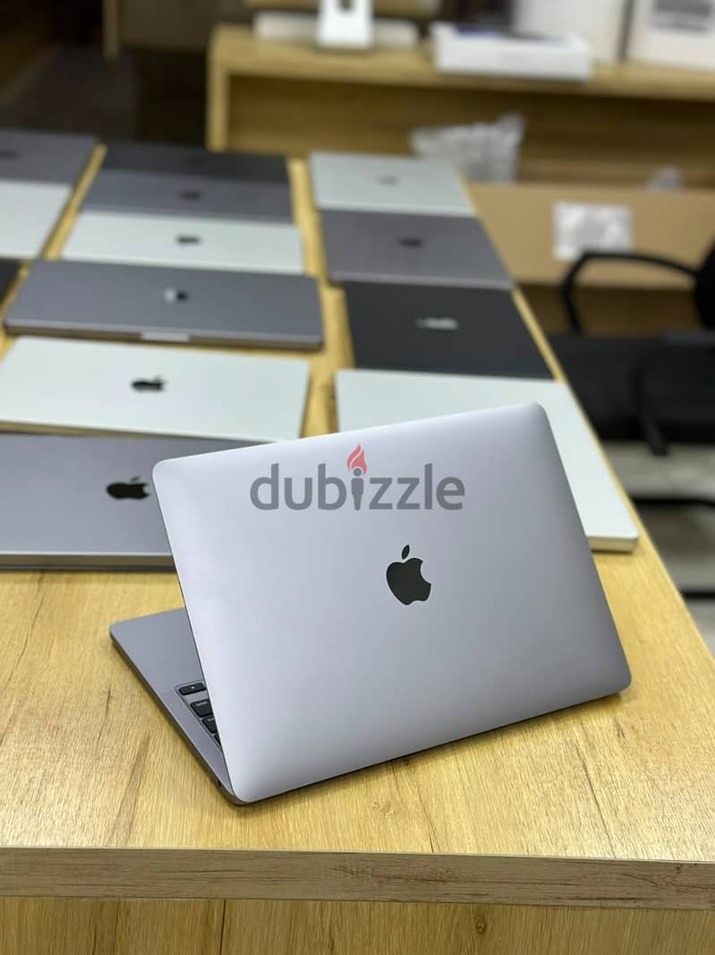 MacBook M1 Pro 13 inch 1