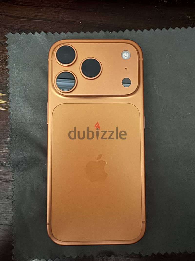 Apple - iPhone 17 Pro 3