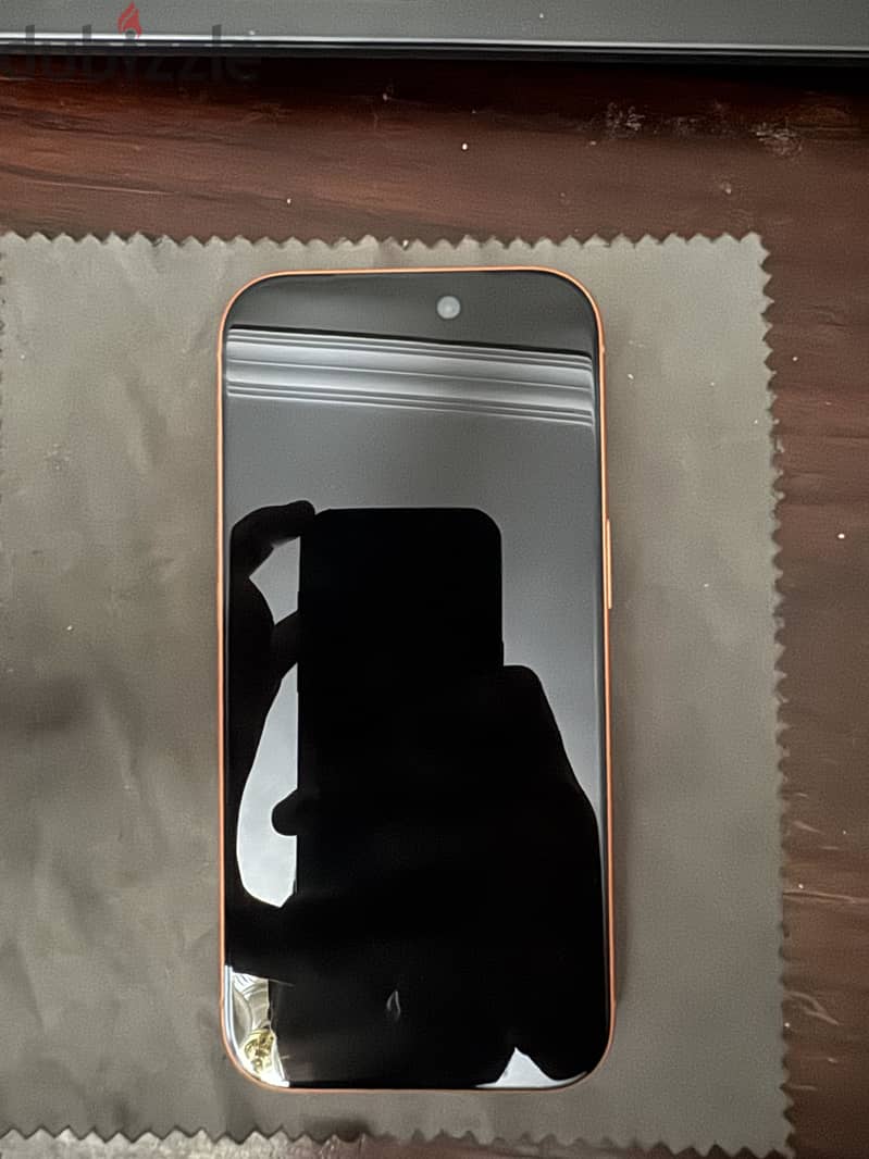 Apple - iPhone 17 Pro 4