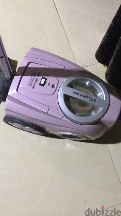 مكنسه كهرباء الوليمبك