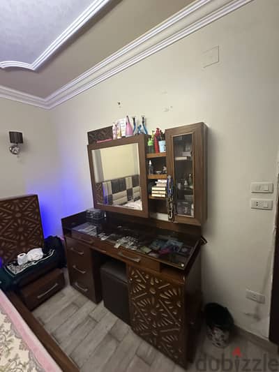 غرفه نوم كامله استعمال خفيف جدا فوق الممتازه