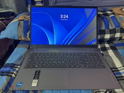Lenovo IdeaPad Slim 3 15IRH8 | i5 13th Gen | 16GB RAM | 512GB SSD