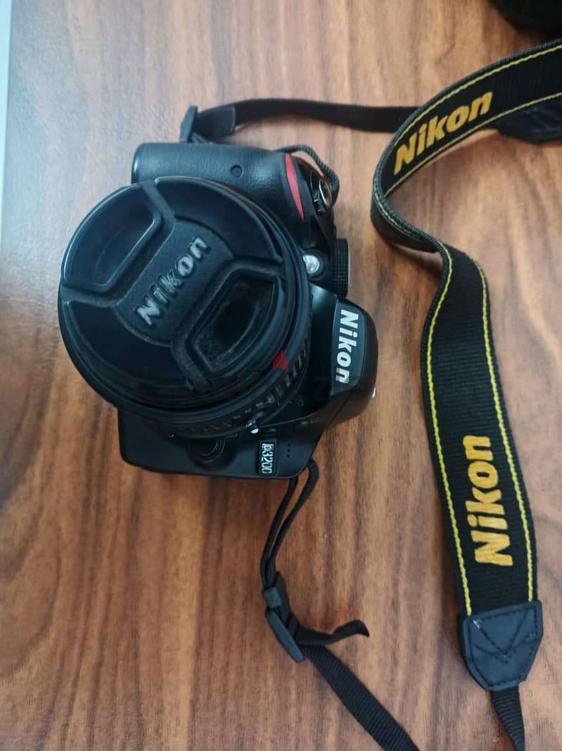 نيكون D3200 2