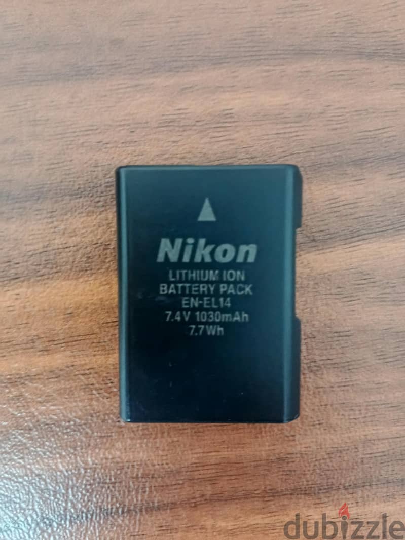 نيكون D3200 4