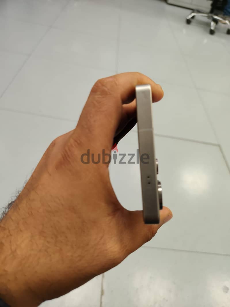 Samsung S25 Ultra 4