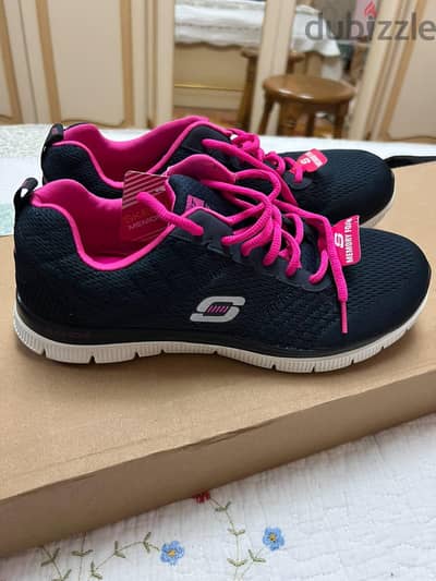Skechers