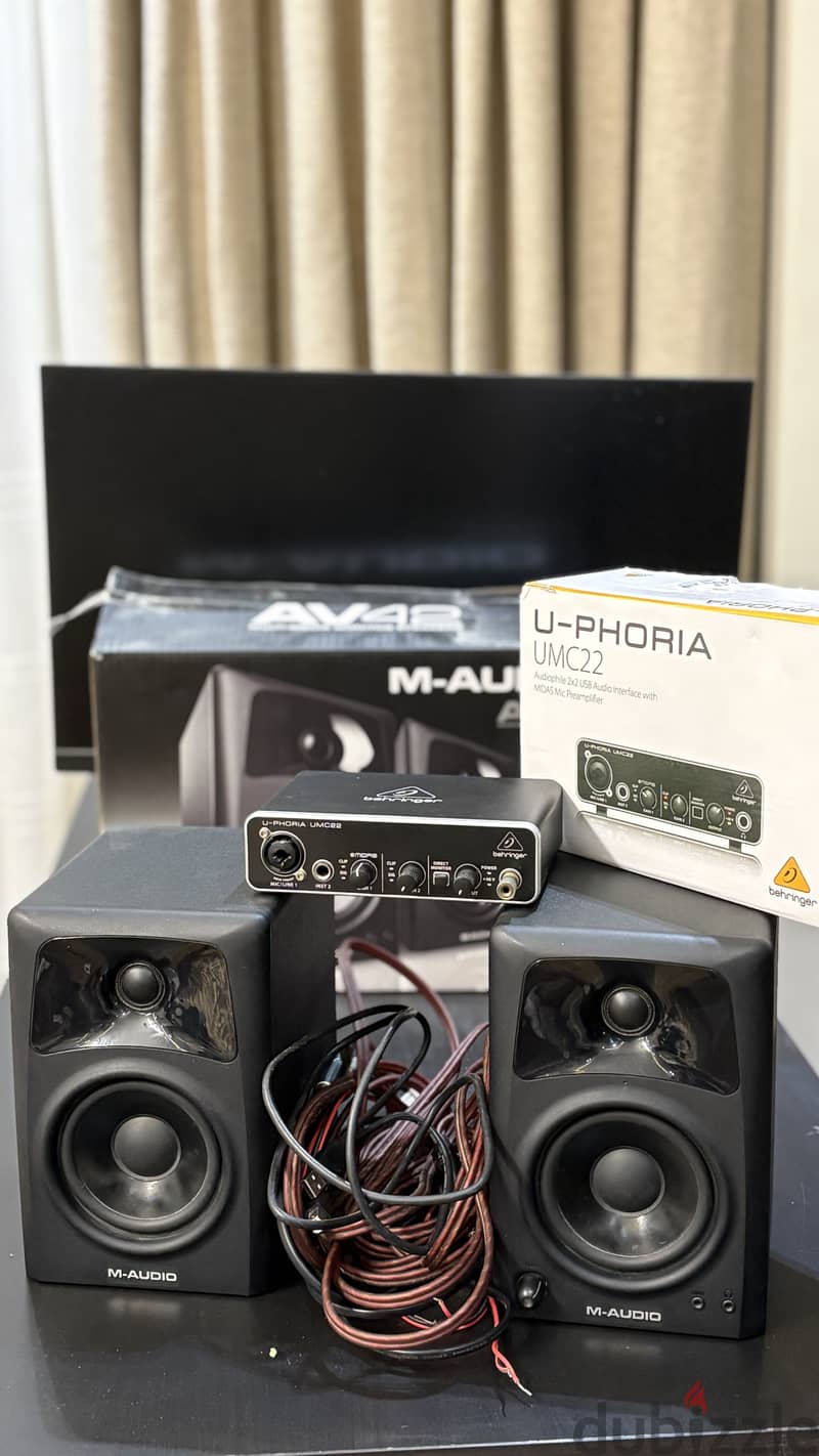 M-audio AV42 studio monitors + UMC22 audio Interface 1