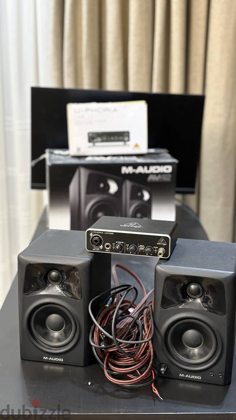 M-audio AV42 studio monitors + UMC22 audio Interface 2
