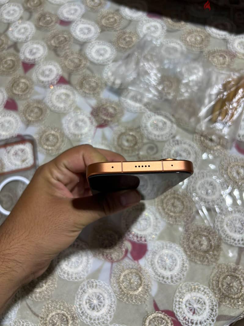 Honor 600 1