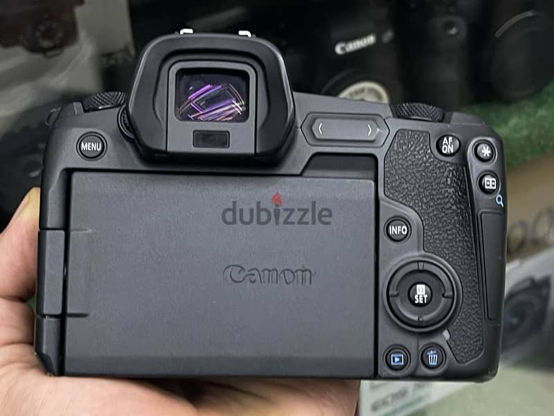 Canon R 3