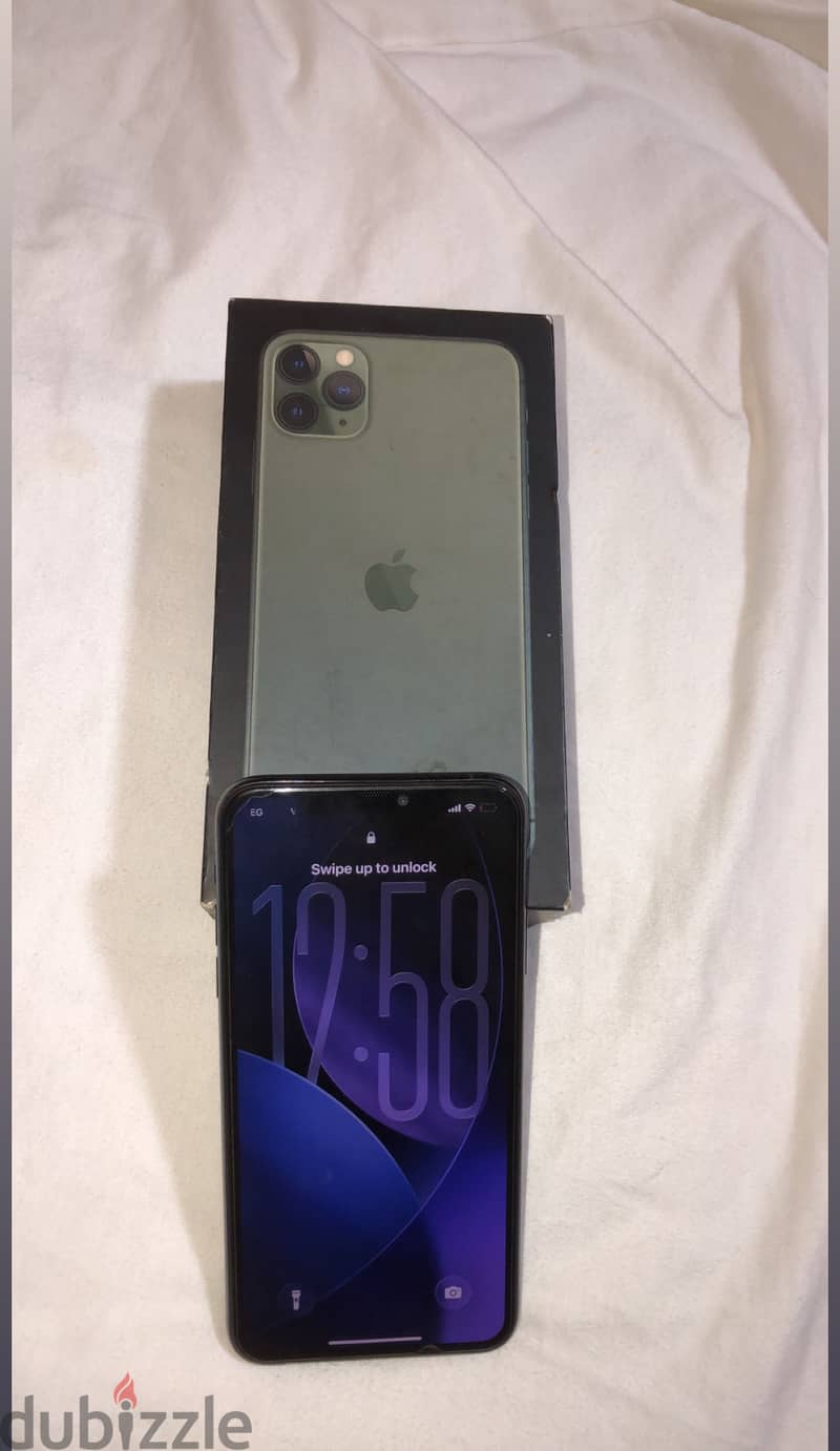 Apple - iPhone 11 Pro Max 2